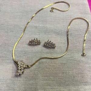 Avon Necklace Earrings Set Vtg Gold Tone Cluster Clear Rhinestones 16"